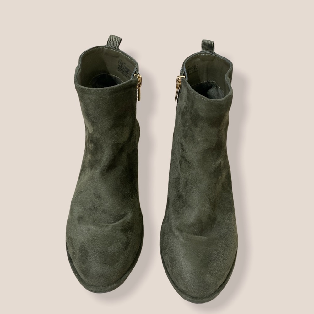 Stuart Weitzman Lowland Low Booties